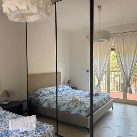 Апартаменти Heliomar Naxos - Your Balcony On The Sea