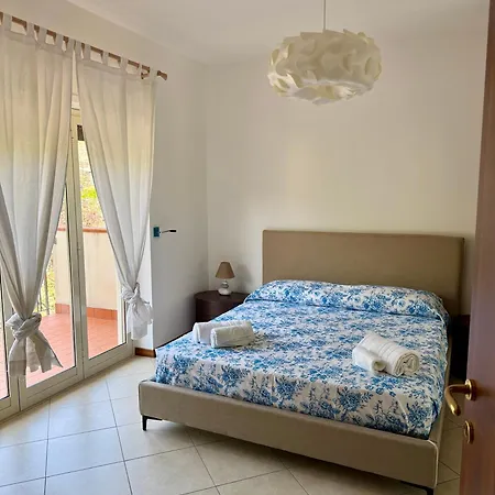 Апартаменти Heliomar Naxos - Your Balcony On The Sea *